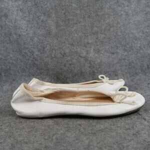 Breckelles Shoes Womens 7.5 Ballet Flats Classic White Round Closed Toe Bow